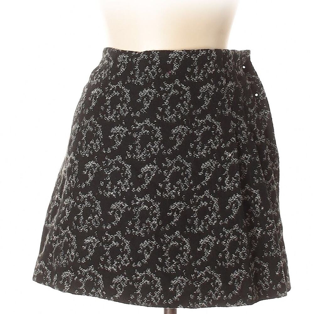 Rachel Rachel Roy short artsy abstract black & white skirt